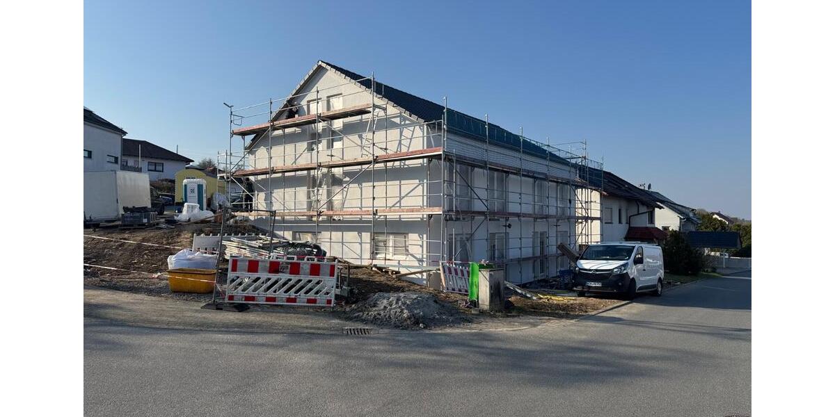 Doppelhaushälfte Mosbach - 7 Zimmer, 183 m&sup2;, 1.550&euro; | Angebot:26034012