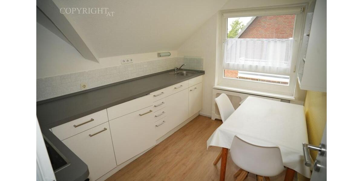 Dachgeschoßwohnung Buxtehude - 2.5 Zimmer, 76 m&sup2;, 690&euro; | Angebot:26624645