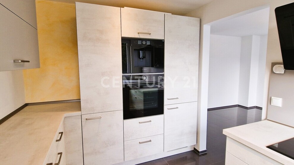 Luxuriöse Wohnung mit schöner Aussicht 5 zimmer