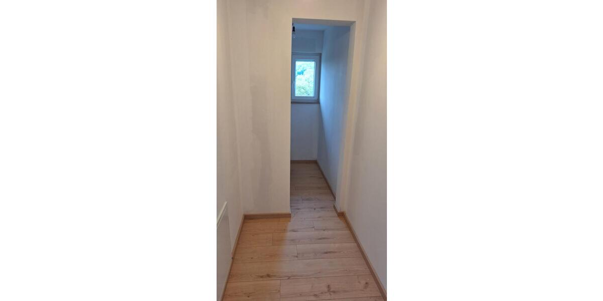 Etagenwohnung Windeck - 3 Zimmer, 86 m&sup2;, 850&euro; | Angebot:24818721
