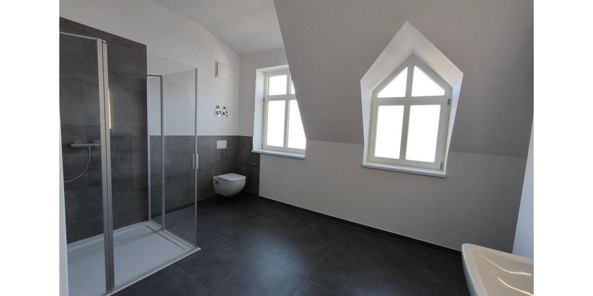 Dachgeschoßwohnung Burg - 2 Zimmer, 90 m&sup2;, 804&euro; | Angebot:20971032