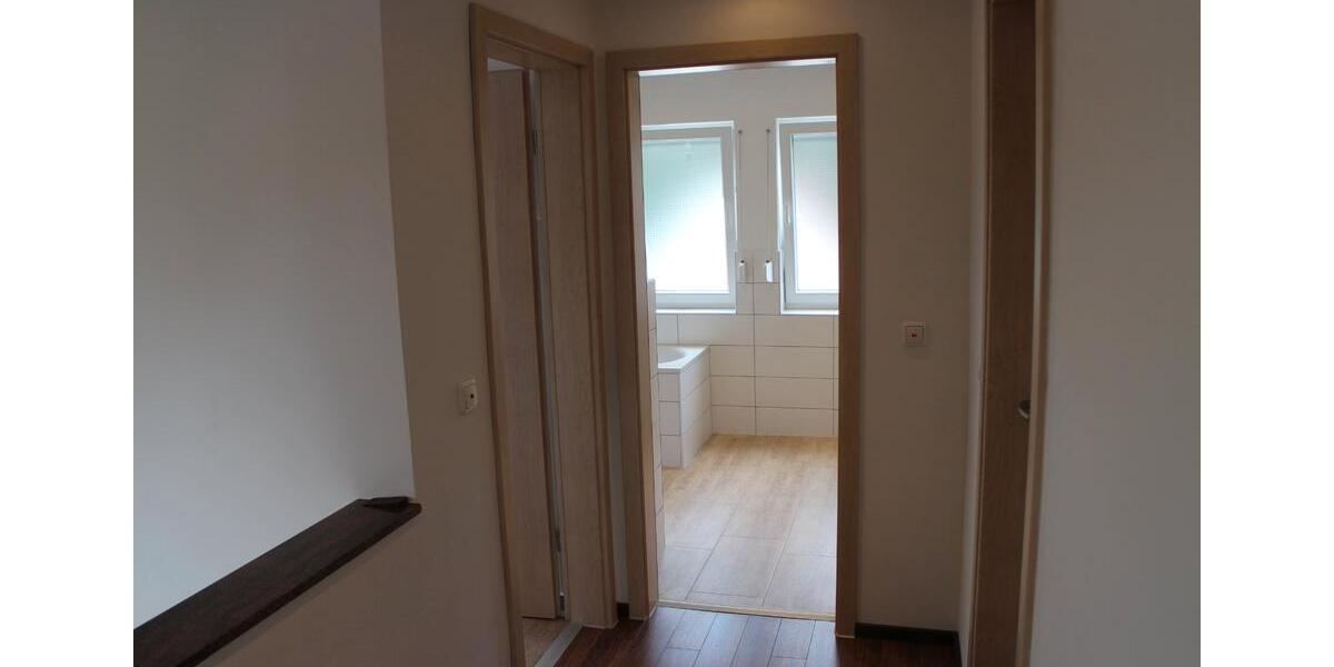 Einfamilienhaus Hambühren - 5 Zimmer, 100 m&sup2;, 1.200&euro; | Angebot:26607172