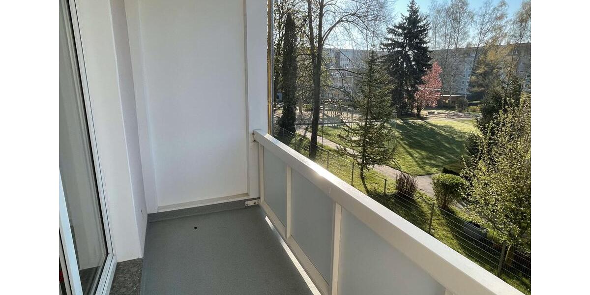 Lugau * 3 Zimmer * Einbauküche * Balkon * 01.01.2026 3 zimmer