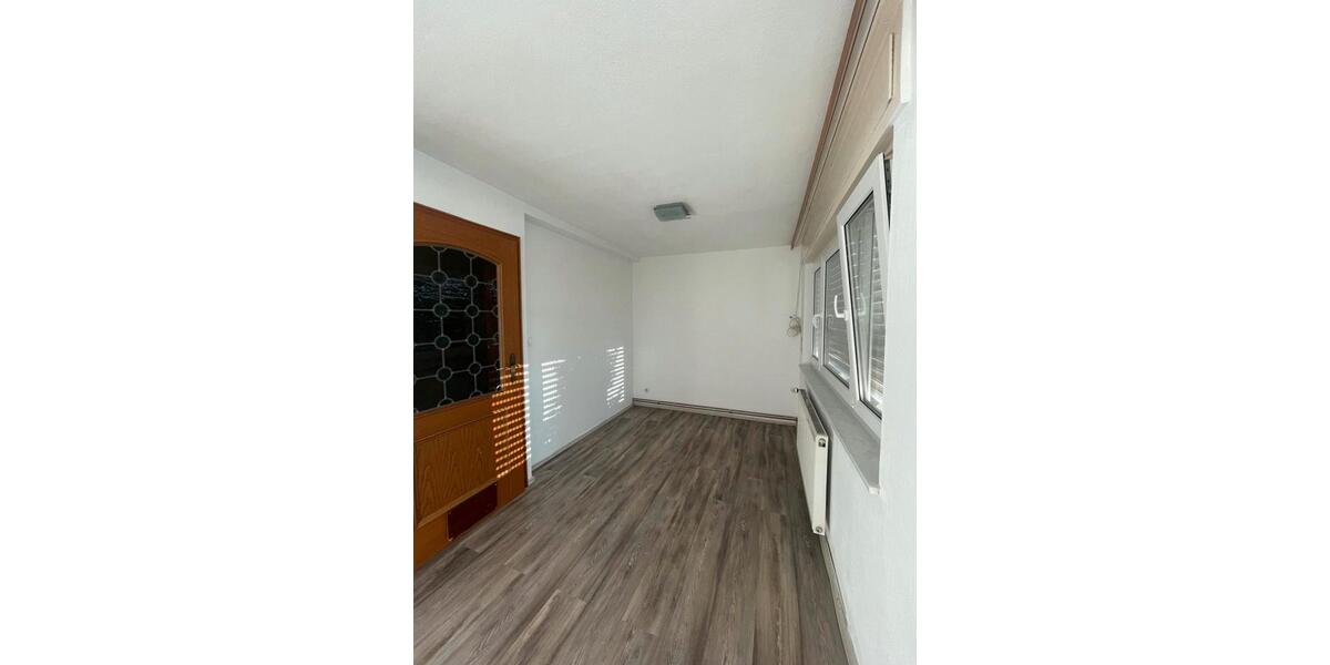 Mehrfamilienhaus, Wohnhaus Wutöschingen - 3 Zimmer, 80 m&sup2;, 1.100&euro; | Angebot:25928654