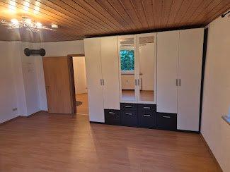 Etagenwohnung Helmbrechts - 2 Zimmer, 77 m&sup2;, 430&euro; | Angebot:26561803