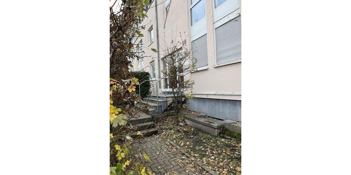 Modern & bezugsfertig: 2-Zimmer-EG-Wohnung mit kl. Terrasse, EBK & Stellplatz - ideal für Singles 2 zimmer