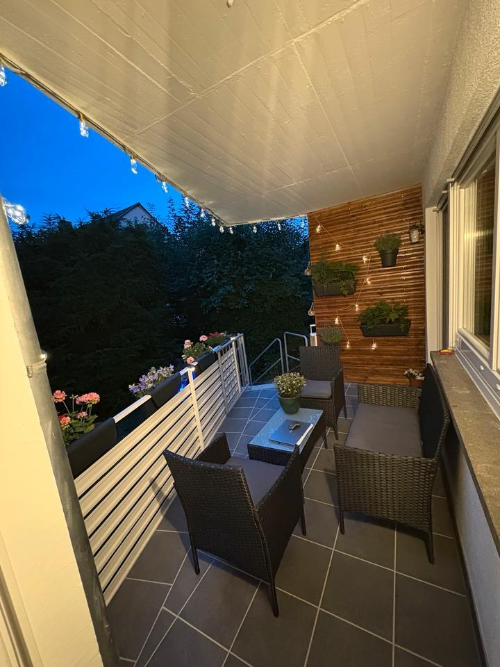 2 Zimmer in einer FRAUEN WG liebevoll eingerichtet in Möhringen