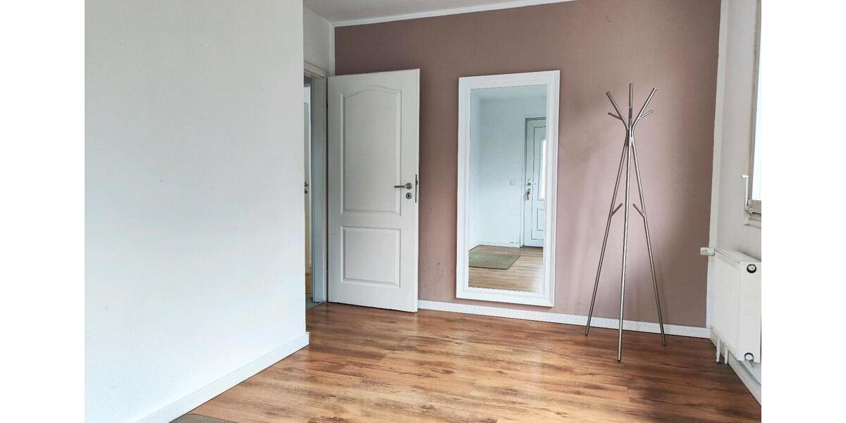 Einfamilienhaus Seevetal - 3 Zimmer, 145 m&sup2;, 2.150&euro; | Angebot:26051512