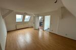 Dachgeschoßwohnung Groitzsch - 2 Zimmer, 40 m&sup2;, 400&euro; | Angebot:25081612