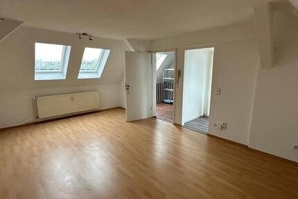 Wohnung Groitzsch - 2 Zimmer, 40 m&sup2;, 400&euro; | Angebot:25081612