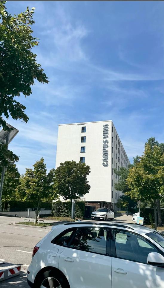 Zimmer auf Zeit - Oktoberfest - Kellner:innen