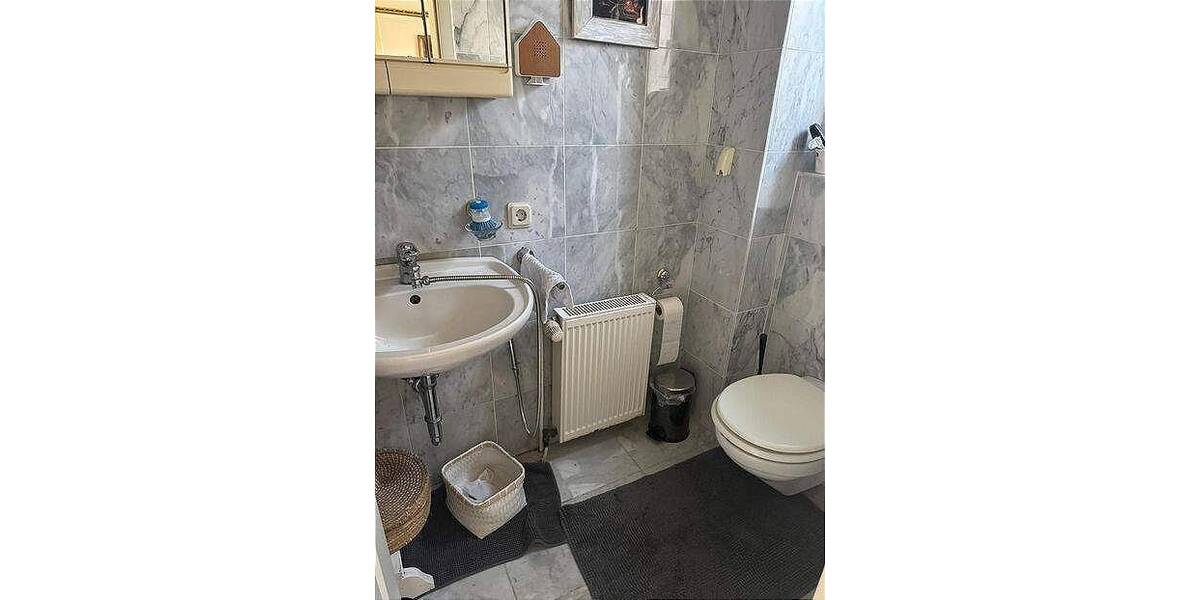 Reihenmittelhaus Hamburg Schnelsen - 6 Zimmer, 150 m&sup2;, 3.500&euro; | Angebot:25985928