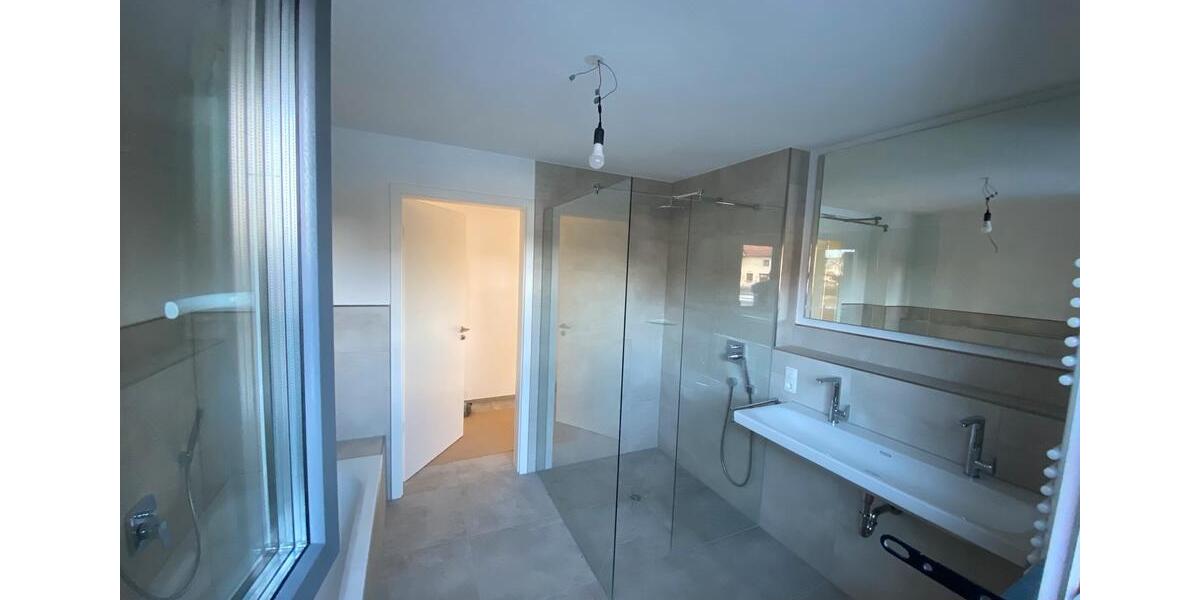 Erdgeschoßwohnung Wolfertschwenden - 2 Zimmer, 80 m&sup2;, 1.100&euro; | Angebot:26461527