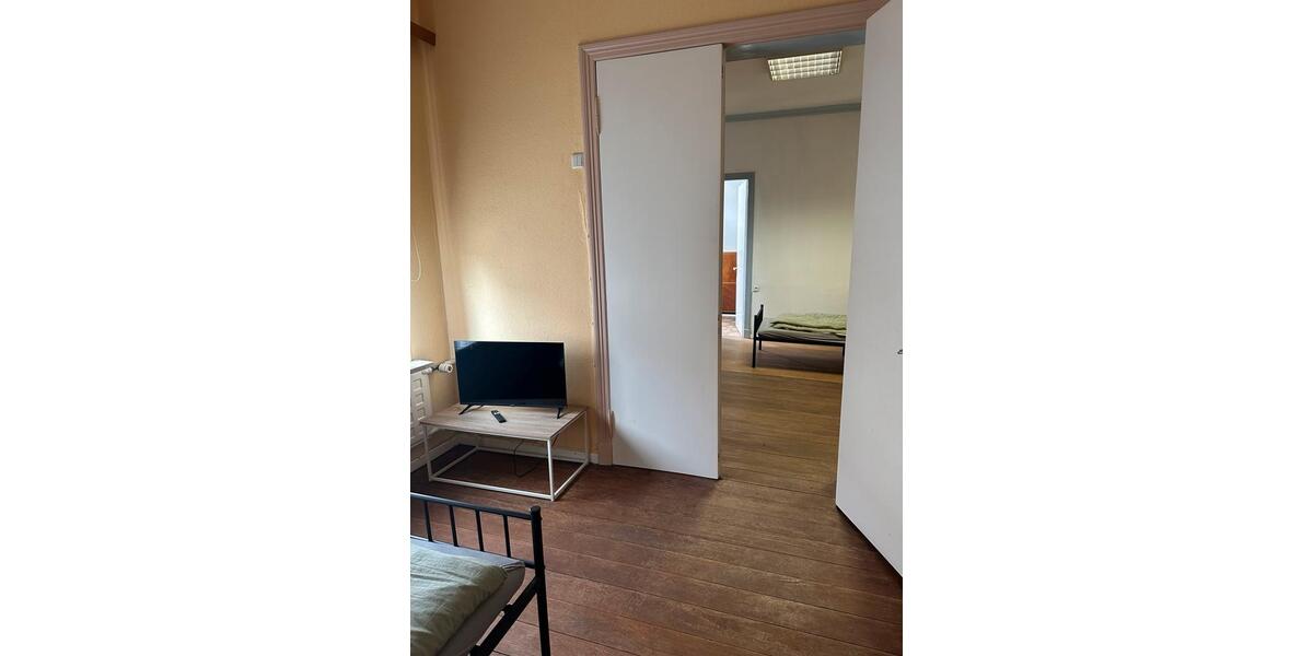 Wohnen auf Zeit Marne - 4 Zimmer, 100 m&sup2;, 15&euro; | Angebot:26613260