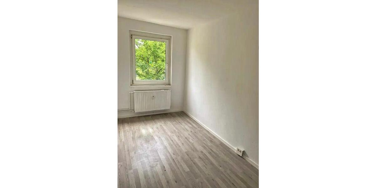 Modernisierte 4 Raumwohnung mit Balkon 4 zimmer