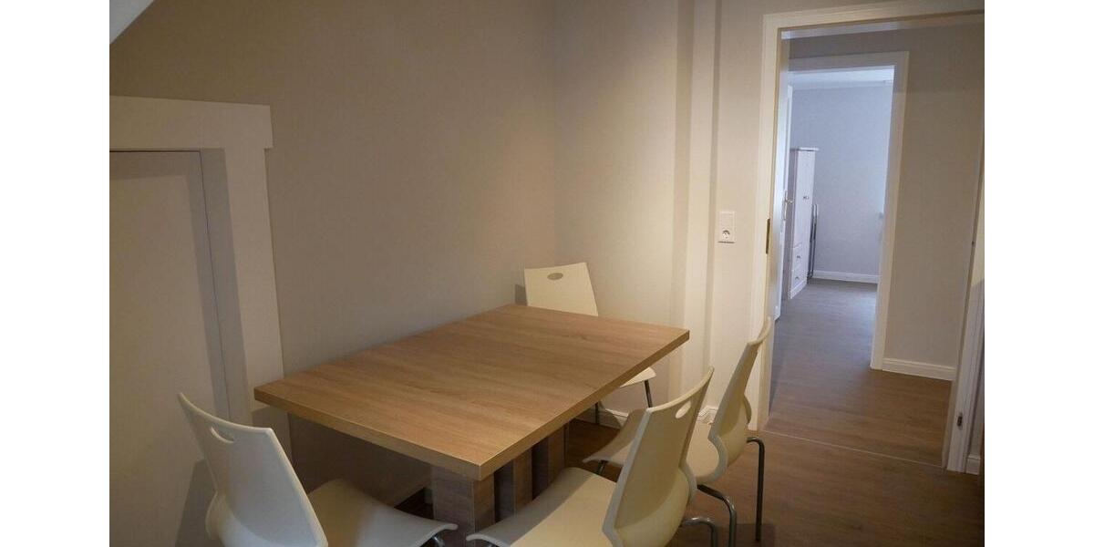 Dachgeschoßwohnung Korswandt - 3 Zimmer, 80 m&sup2;, 850&euro; | Angebot:26231091