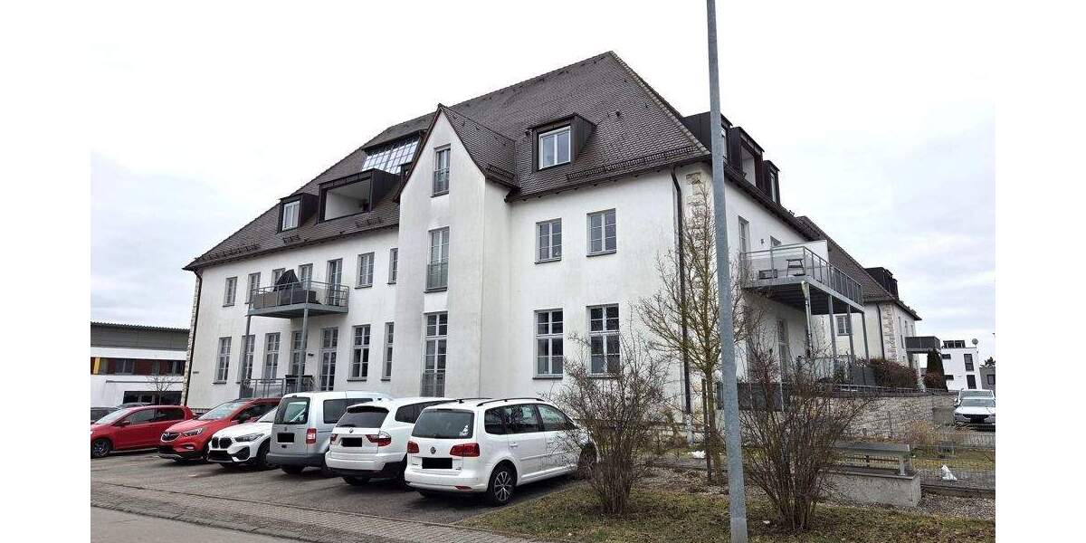 Etagenwohnung Schwabach - 2 Zimmer, 74 m&sup2;, 690&euro; | Angebot:25704233