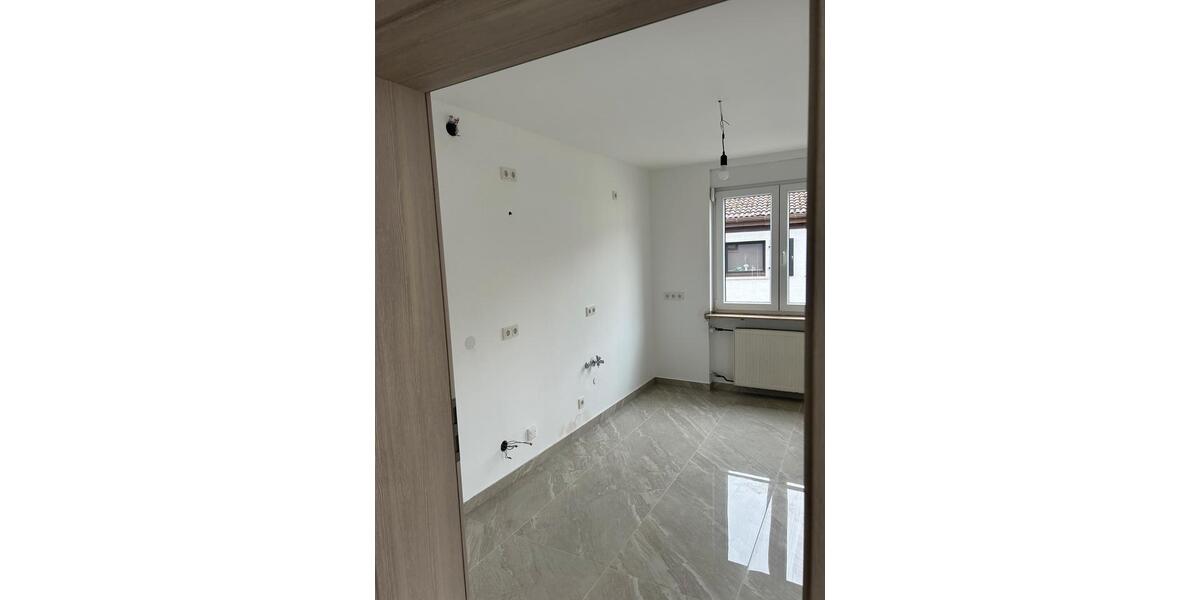 Reihenhaus Wadgassen - 5 Zimmer, 135 m&sup2;, 1.300&euro; | Angebot:26188209