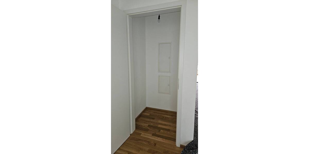 Etagenwohnung Markdorf - 2 Zimmer, 86 m&sup2;, 1.075&euro; | Angebot:24451100