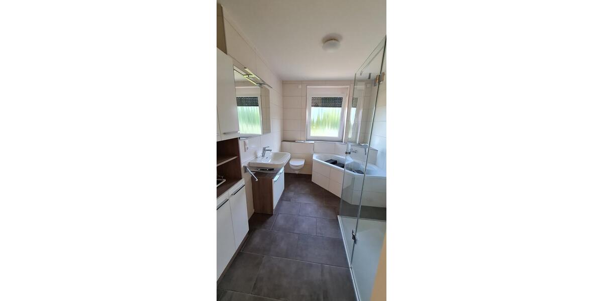 Erdgeschoßwohnung Roding - 4 Zimmer, 110 m&sup2;, 855&euro; | Angebot:24415563