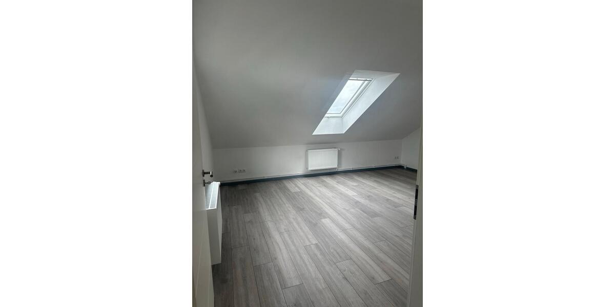 Einfamilienhaus Haldensleben - 5 Zimmer, 150 m&sup2;, 900&euro; | Angebot:25571006