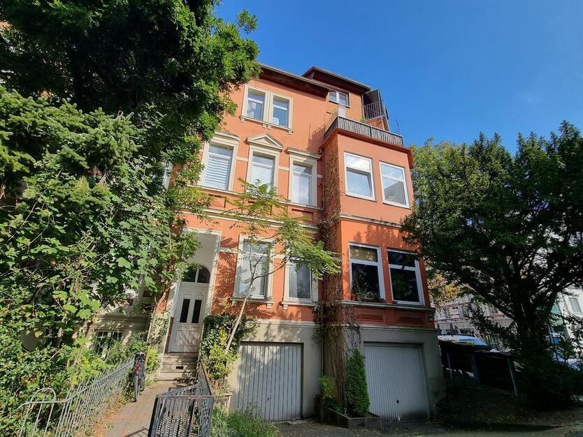 Altbautraum am Stadtwald: Renovierte 2-Zimmer-Wohnung mit Balkon im schönen Zooviertel! zimmer