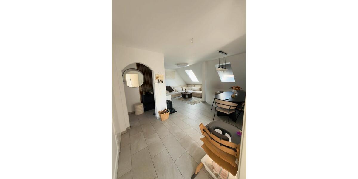 Dachgeschoßwohnung Wächtersbach - 3 Zimmer, 85 m&sup2;, 850&euro; | Angebot:25764400