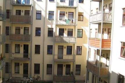 Wohnung Magdeburg Sudenburg - 2 Zimmer, 65 m&sup2;, 450&euro; | Angebot:26285099