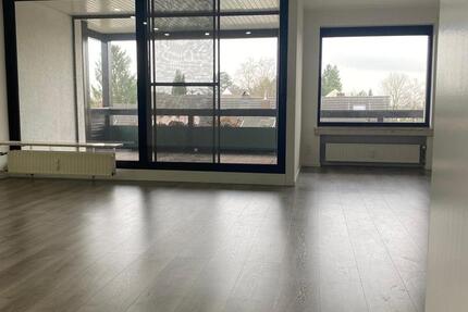 Wohnung-D-Unterbach 40627 3 Zimmer, 131qm ab 01.11.2025