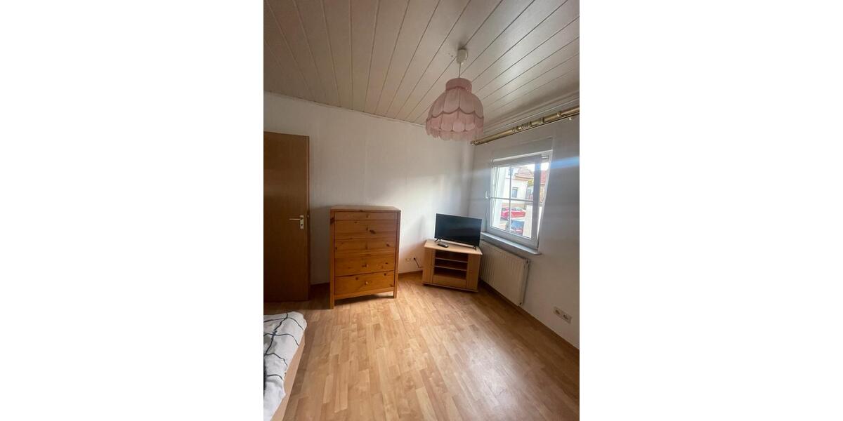 Wohnen auf Zeit Erdmannhausen - 3 Zimmer, 15 m&sup2;, 30&euro; | Angebot:24422701