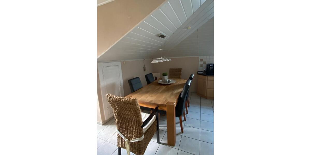 Dachgeschoßwohnung Hillesheim - 3 Zimmer, 84 m&sup2;, 940&euro; | Angebot:26231849