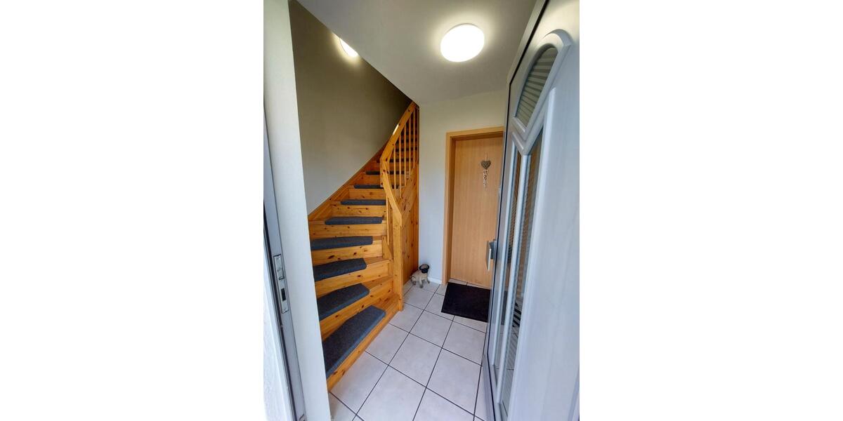 Dachgeschoßwohnung Martfeld - 3 Zimmer, 75 m&sup2;, 765&euro; | Angebot:26019357