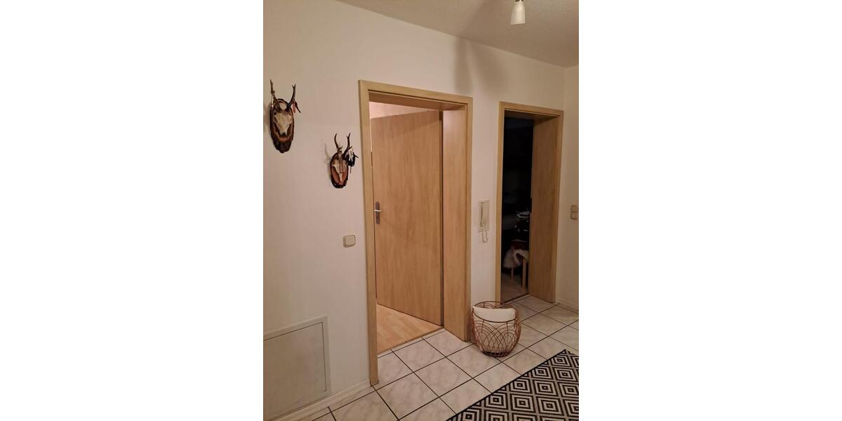 Erdgeschoßwohnung Hengersberg - 3 Zimmer, 75 m&sup2;, 900&euro; | Angebot:25590814