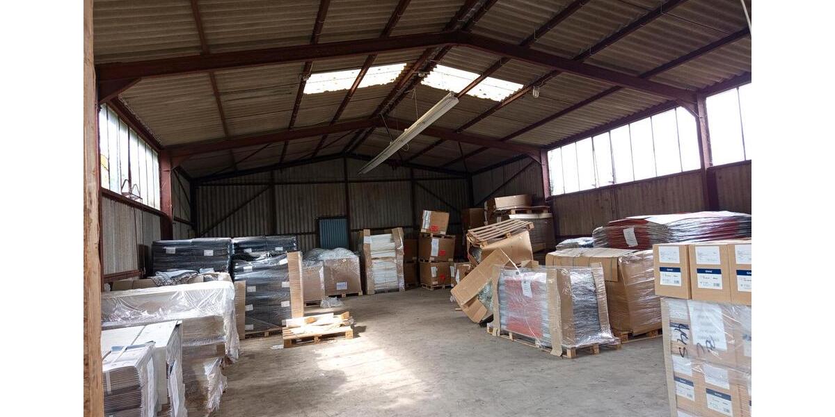 Halle als Lager oder ? zimmer