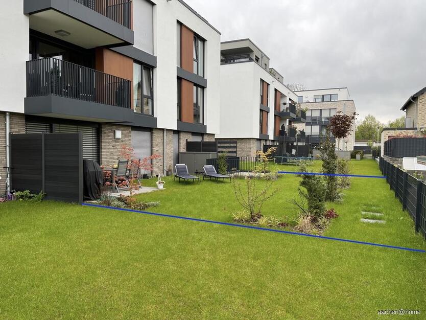 Wohnen mit Flair: Design-Oase mit Terrasse und Garten in Jülich