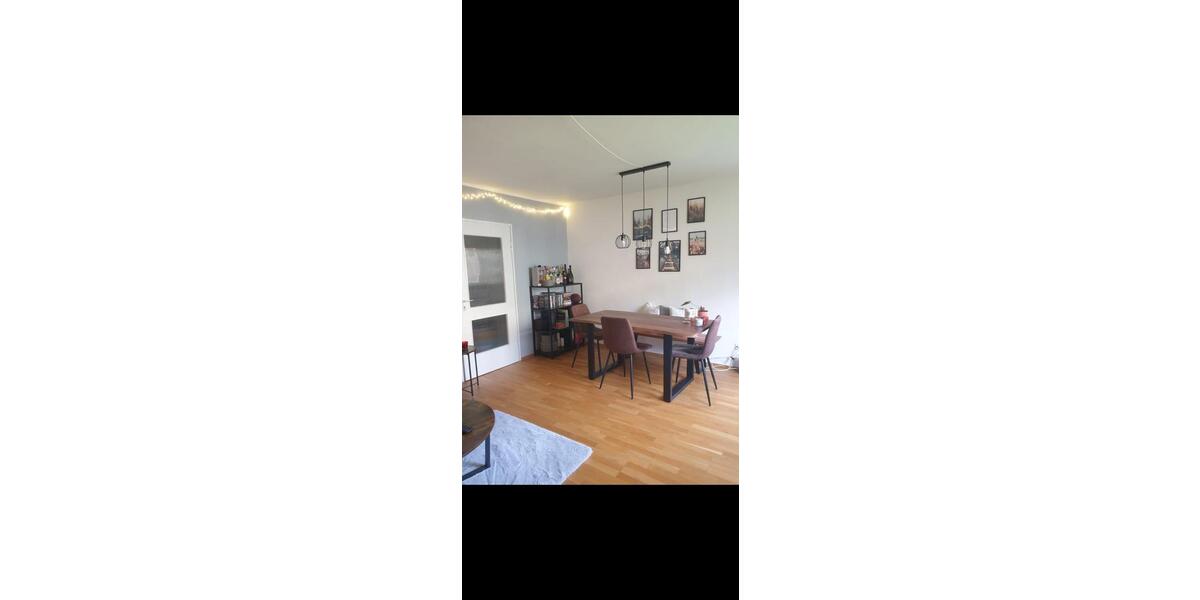 Möbiliertes WG Zimmer 1 zimmer