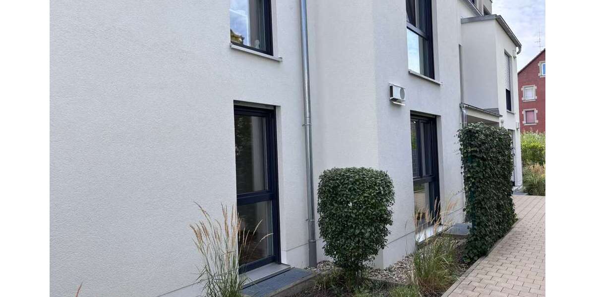 Etagenwohnung Nürnberg Eibach - 3 Zimmer, 82 m&sup2;, 1.196&euro; | Angebot:27272786