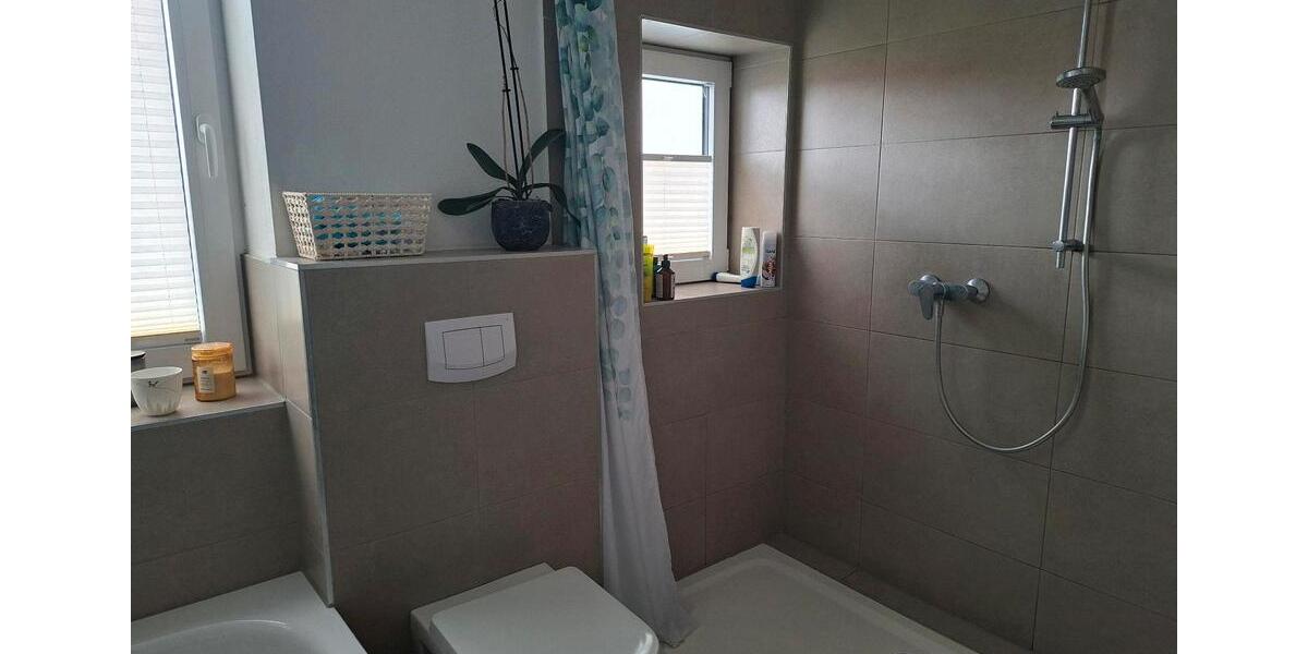 Etagenwohnung Kiel Gaarden-Ost - 2 Zimmer, 65 m&sup2;, 680&euro; | Angebot:26577728