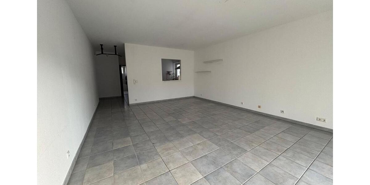 Etagenwohnung Gießen - 3 Zimmer, 84 m&sup2;, 1.008&euro; | Angebot:26636431