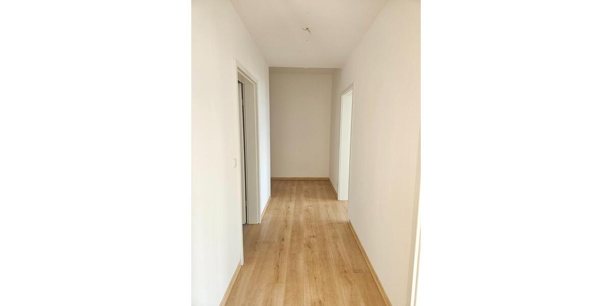 Dachgeschoßwohnung Bad Staffelstein - 3 Zimmer, 93 m&sup2;, 790&euro; | Angebot:23328351