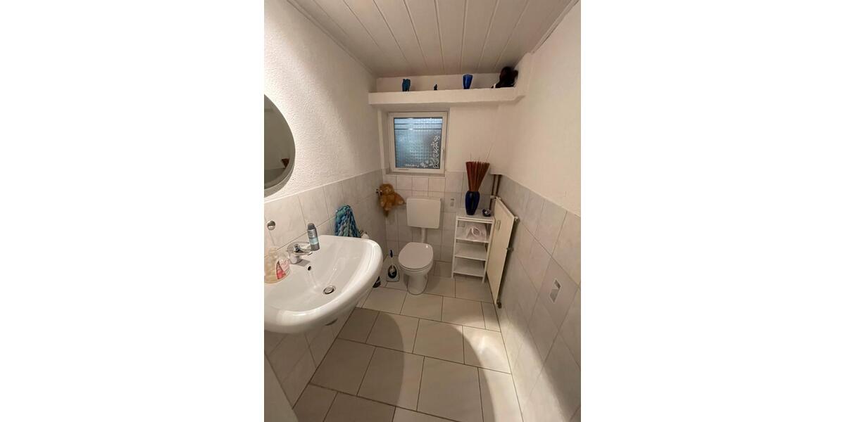 Doppelhaushälfte Schmelz - 5 Zimmer, 150 m&sup2;, 1.100&euro; | Angebot:25626817