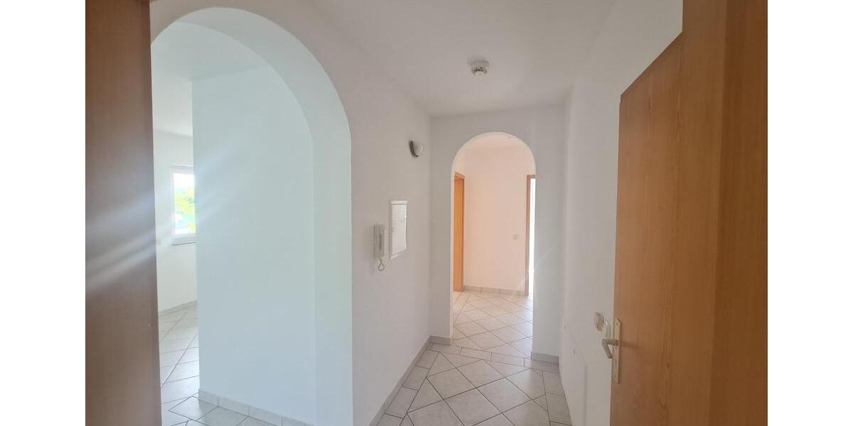 Etagenwohnung Hünfelden - 3 Zimmer, 85 m&sup2;, 675&euro; | Angebot:25656956