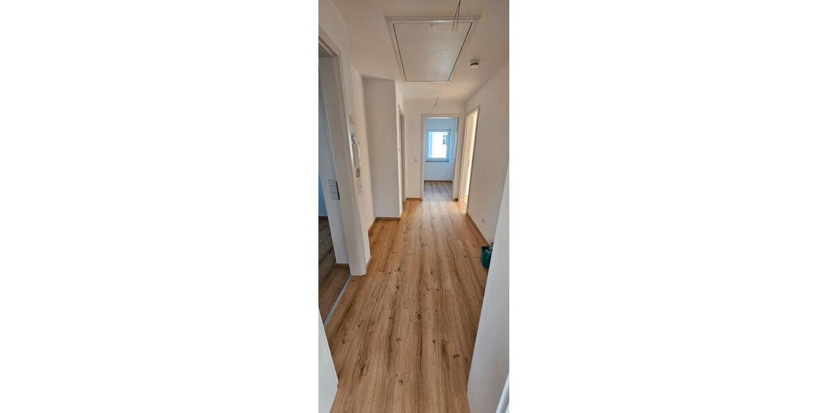 Etagenwohnung Vilshofen an der Donau - 3.5 Zimmer, 95 m&sup2;, 990&euro; | Angebot:26635430
