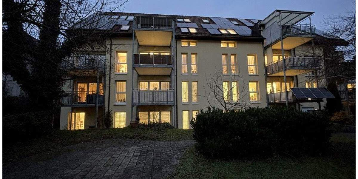 Etagenwohnung Sindelfingen Mitte - 2 Zimmer, 87 m&sup2;, 1.400&euro; | Angebot:24775668