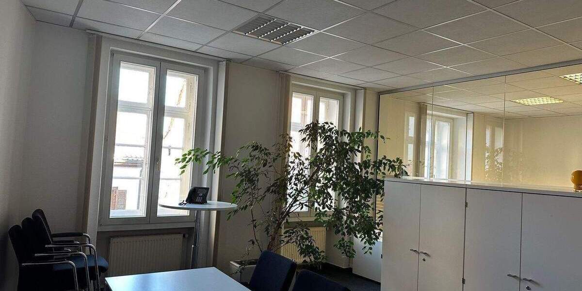 Gewerbeobjekt Endingen - 5 Zimmer, 210 m&sup2;, 2.100&euro; | Angebot:25662185