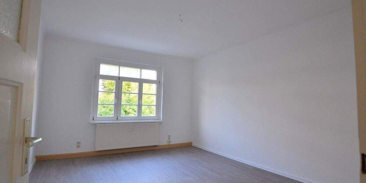 Etagenwohnung Dresden Leuben - 2 Zimmer, 60 m&sup2;, 466&euro; | Angebot:26733498