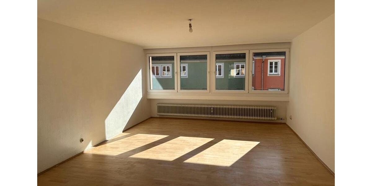 Etagenwohnung Ellwangen (Jagst) - 4 Zimmer, 107 m&sup2;, 1.050&euro; | Angebot:26006345