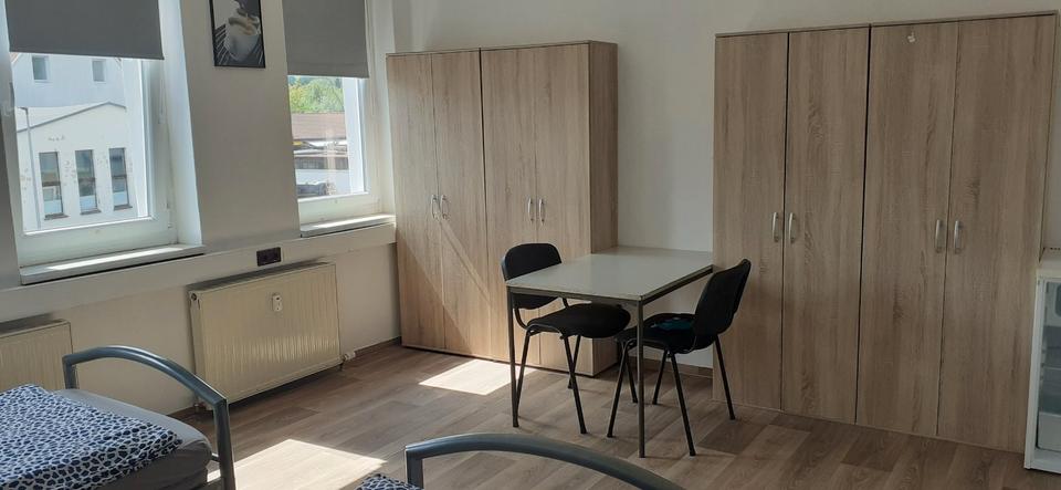 Wohnen auf Zeit Georgenthal - 9 Zimmer, 340 m&sup2;, 15&euro; | Angebot:26321447