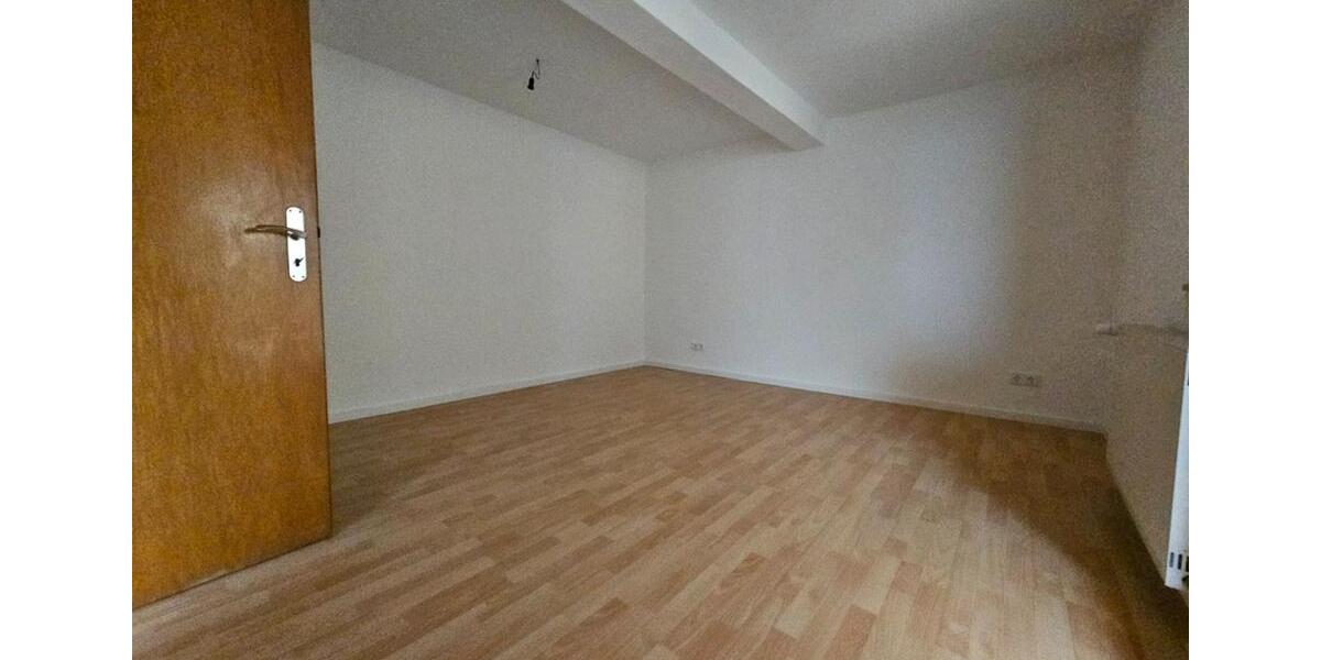 Modernisiertes 6-ZKB-Haus mit Hof, Garage & Hobbyraum 6 zimmer