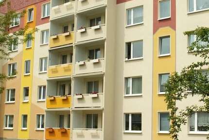 Wohnung Freital - 3 Zimmer, 66 m&sup2;, 382&euro; | Angebot:24616933